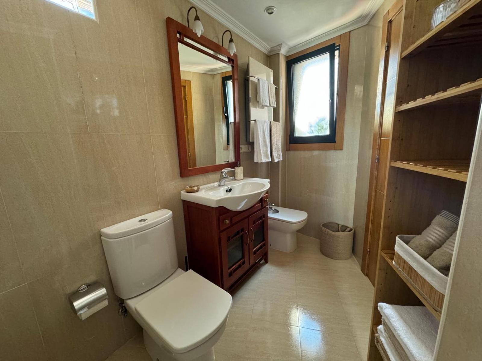 Centrico Con Garaje Apartment